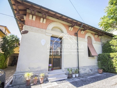 Casa indipendente in VIA BOCCELLA, Camaiore, 5 locali, 1 bagno, 100 m²