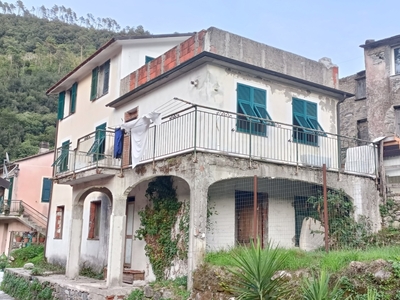Casa indipendente in Via caminata 130, Ne, 8 locali, 180 m² in vendita