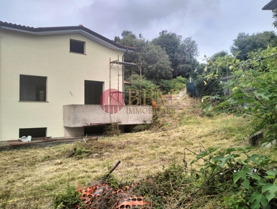 Casa indipendente in Via dei Fondacci, Livorno, 8 locali, 2 bagni