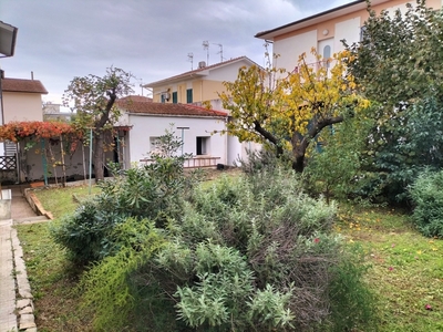 Casa indipendente in Via della Ragnaia 3, Rosignano Marittimo, 110 m²