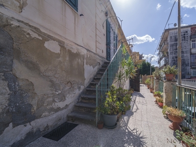 Casa indipendente in Via Vallone Castellaccio 13, Messina, 3 locali