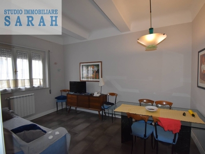 Casa indipendente in Via Veneto, Viareggio, 5 locali, 1 bagno, 120 m²