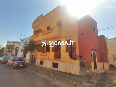 Casa indipendente in Via vottorio veneto, Collepasso, 10 locali