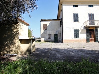 Casa semindipendente in Via di Tempagnano 1579, Lucca, 11 locali