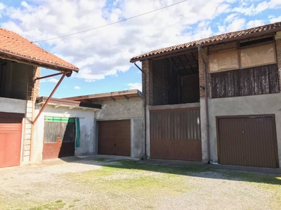 Casa semindipendente in Via manzoni, Vaprio d'Adda, 3 locali, 1 bagno