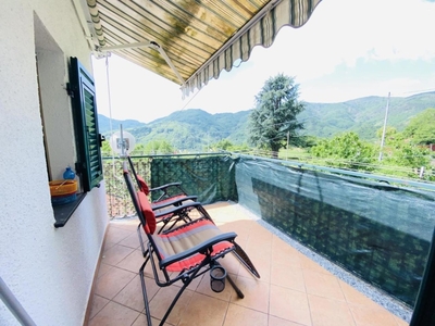 Casa semindipendente in Via Casale di San Martino 11, Ceranesi, 94 m²