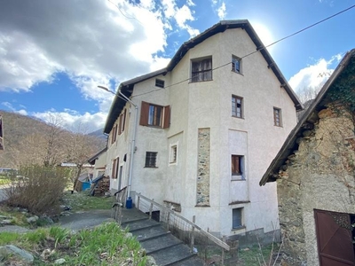 Casa semindipendente in Via Ferriera Alta 10, Tiglieto, 8 locali