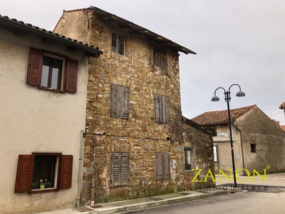 Casa semindipendente in Via Stretta, Mossa, 6 locali, 106 m²
