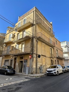 Casa singola in vendita a Ragusa Via Carducci