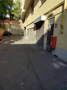 Garage / posto auto in vendita a Firenze San Iacopino