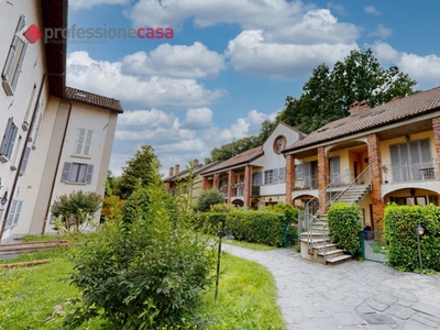 Monolocale in Padana Superiore, Bellinzago Lombardo, 2 bagni, arredato