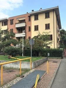 Monolocale in Via della stazione, Pioltello, 1 bagno, con box, 45 m²