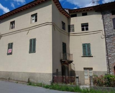 Palazzo in Via molinetto, Borgo a Mozzano, 25 locali, 2 bagni, 700 m²