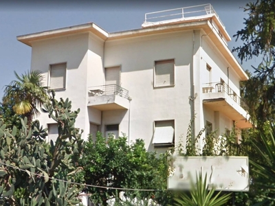 Palazzo in Via vittorio veneto, Bordighera, 15 locali, 550 m²