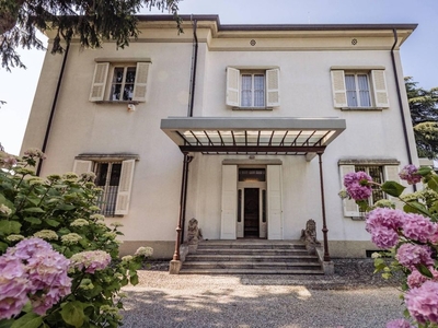 Esclusiva villa in vendita Via Della Costa, Longone al Segrino, Como, Lombardia