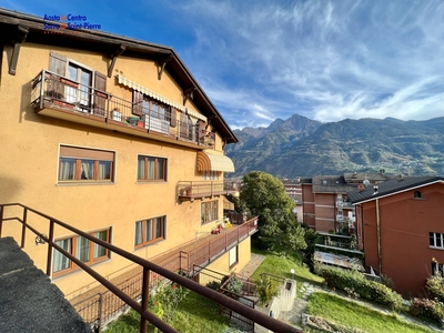 Quadrilocale con terrazzo a Aosta