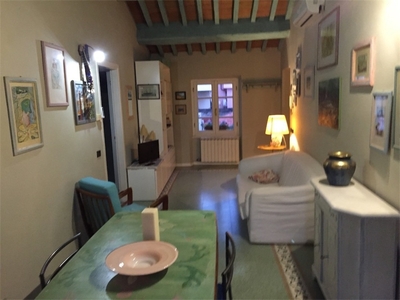 Quadrilocale in Via carducci, Forte dei Marmi, 1 bagno, arredato