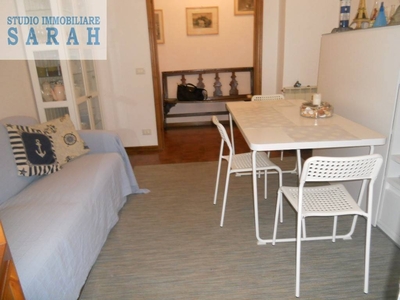 Quadrilocale in Via Ciabattini, Viareggio, 1 bagno, giardino in comune