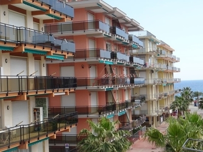 Quadrilocale in Via della Resistenza, San Bartolomeo al Mare, 1 bagno