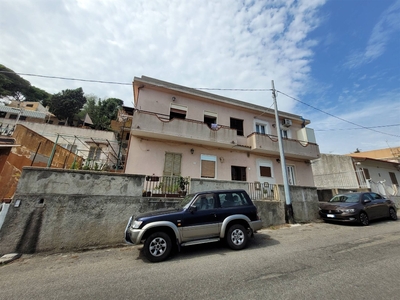 Quadrilocale in Via Gaetano Corsini 55, Messina, 1 bagno, 48 m²