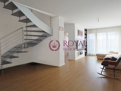 Quadrilocale in Via Gino Romiti, Livorno, 2 bagni, con box, 104 m²