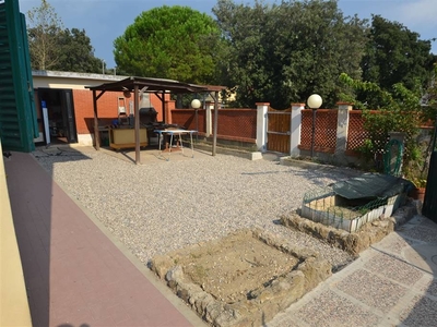 Quadrilocale in Via Terracini, Rosignano Marittimo, 2 bagni, 100 m²