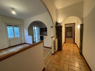 Quadrilocale in Via Zeffiro Massa 326, Sanremo, 1 bagno, 90 m²