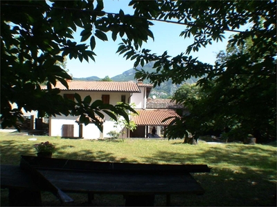 Rustico a Villa Collemandina, 7 locali, 2 bagni, giardino privato