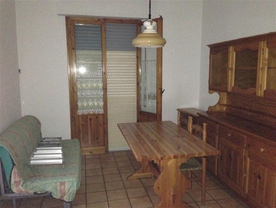 Trilocale a Rosignano Marittimo, 1 bagno, 65 m², 1° piano, abitabile