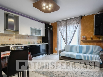 Trilocale in VIA DANTE, Trezzano Rosa, 1 bagno, arredato, 65 m²