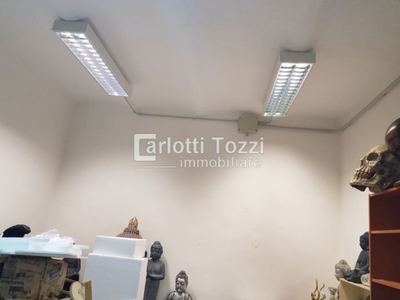 Trilocale in VIA FILIPPO CORRIDONI, Grosseto, 1 bagno, 70 m²