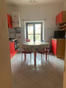 Trilocale in Via Mentana, Livorno, 1 bagno, arredato, 62 m² in vendita