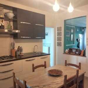 Trilocale in Via Montebello, Livorno, 1 bagno, arredato, 70 m²