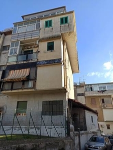 Trilocale in Via Monti iblei, Messina, 1 bagno, 60 m², 1° piano