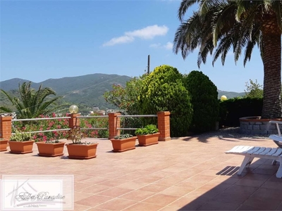 Villa a Campo nell'Elba, 10 locali, 2 bagni, giardino privato, garage