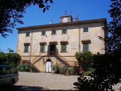 Villa a Collesalvetti, 16 locali, 5 bagni, giardino privato, 800 m²