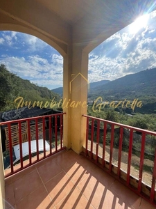 Villa a Dolceacqua, 3 locali, 2 bagni, giardino privato, 85 m²