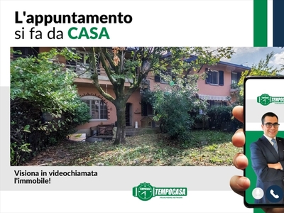 Villa a schiera a Besana in Brianza, 4 locali, 2 bagni, 130 m², camino