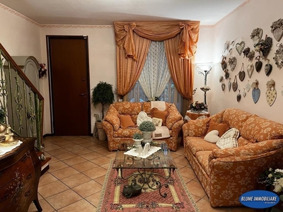 Villa a schiera a Viareggio, 6 locali, 2 bagni, giardino privato