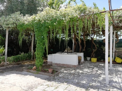 Villa a Sonnino, 3 locali, 1 bagno, giardino privato, posto auto