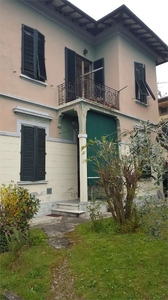 Villa in San marco, Lucca, 5 locali, 2 bagni, giardino privato, garage