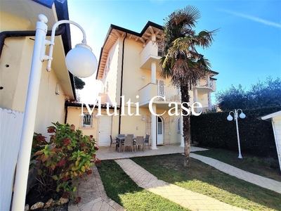 Villa in Via Tremaiola, Pietrasanta, 6 locali, 3 bagni, arredato