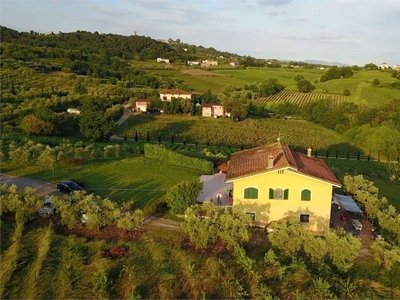 Villa in Via di montecarlo, Montecarlo, 10 locali, 4 bagni, 400 m²