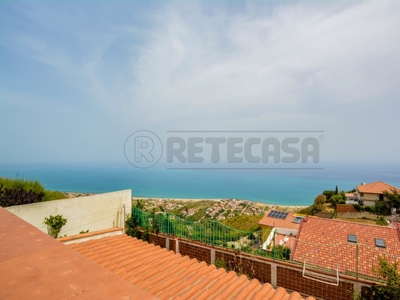 Villa in Via Gaetano Micale 2, Messina, 5 locali, 3 bagni, 160 m²
