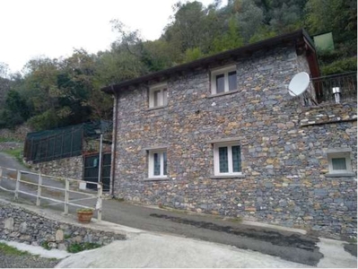 Villa in Via Tonnego 23B, Rapallo, 7 locali, 2 bagni, 135 m²