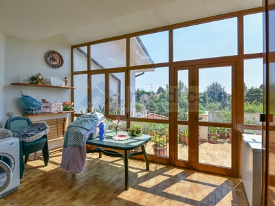 Villa in VIA VERNE, Seregno, 5 locali, 2 bagni, giardino privato