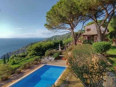 Villa singola a Monte Argentario, 15 locali, giardino privato, 800 m²