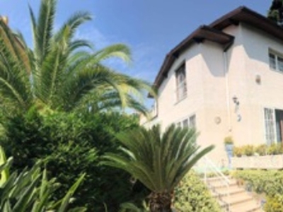 Villa singola a Sanremo, 7 locali, 2 bagni, 190 m² in vendita