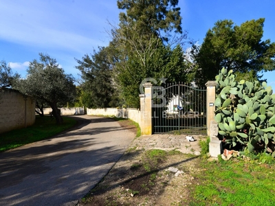 Villa singola in Contrada Masseria dei Preti, Galatina, 6 locali