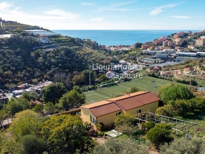 Villa singola in Regione Colombera, Santo Stefano al Mare, 6 locali